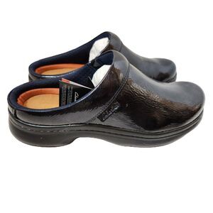 Clarks Pro Clog Women's Size 11 Navy Patent